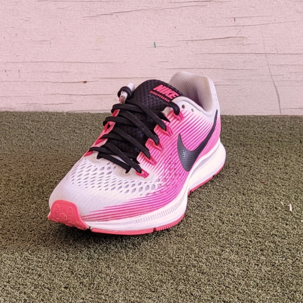 Women's Nike Air Max Zoom Pegasus 34 sz 7.5 Hyper Pink